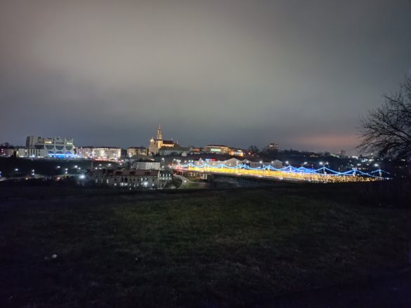 oplus_2048